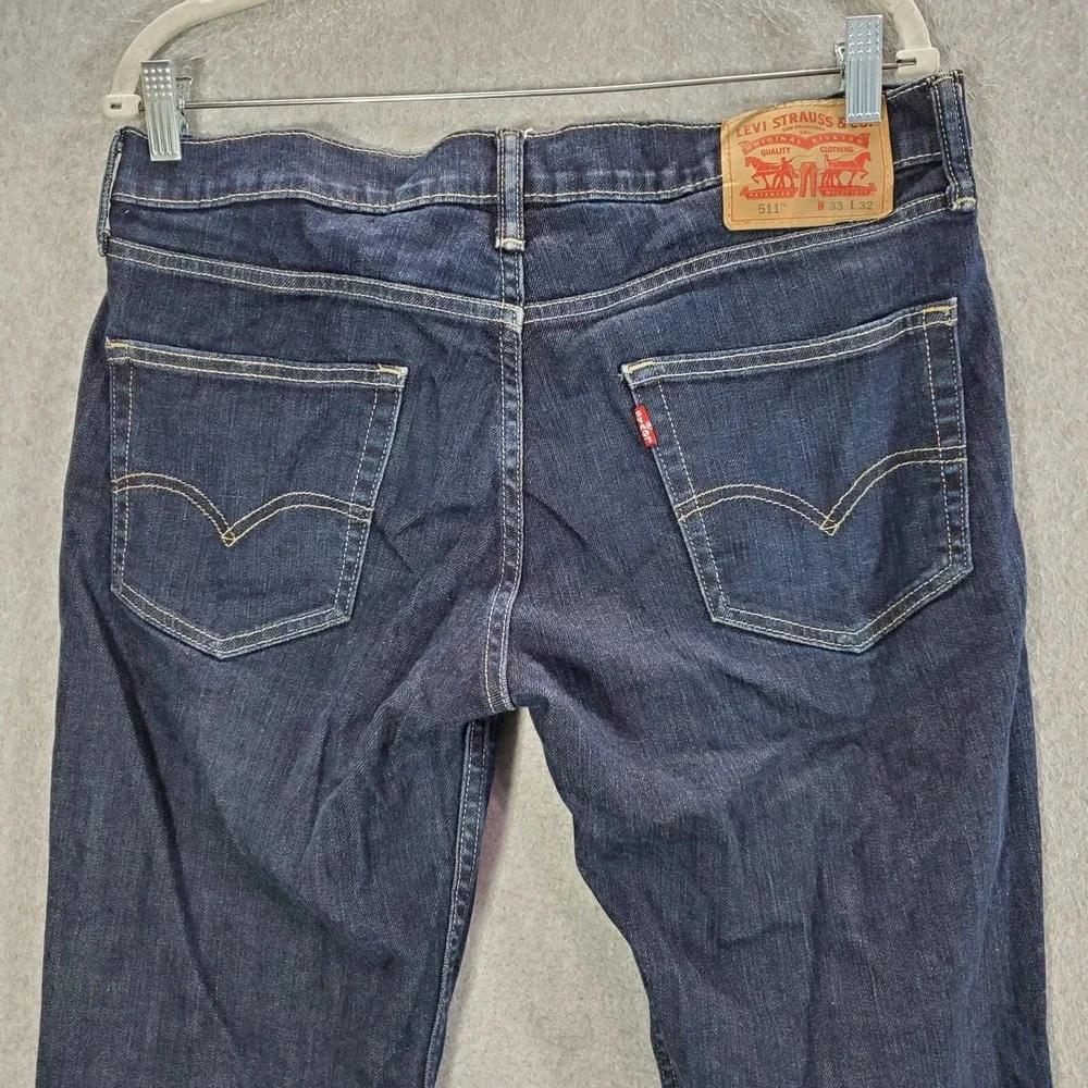 Levis *please carefully